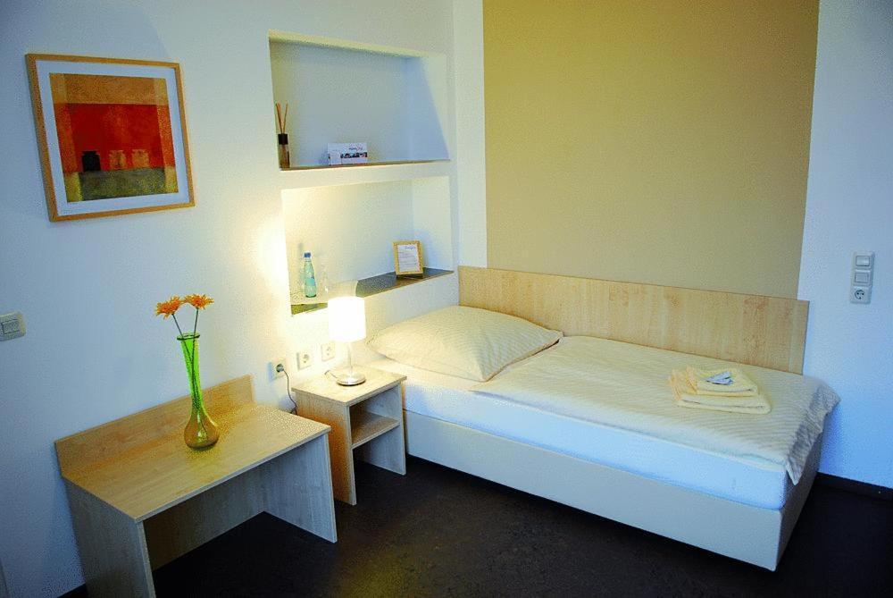 Adam Hotel Giesen Екстер'єр фото
