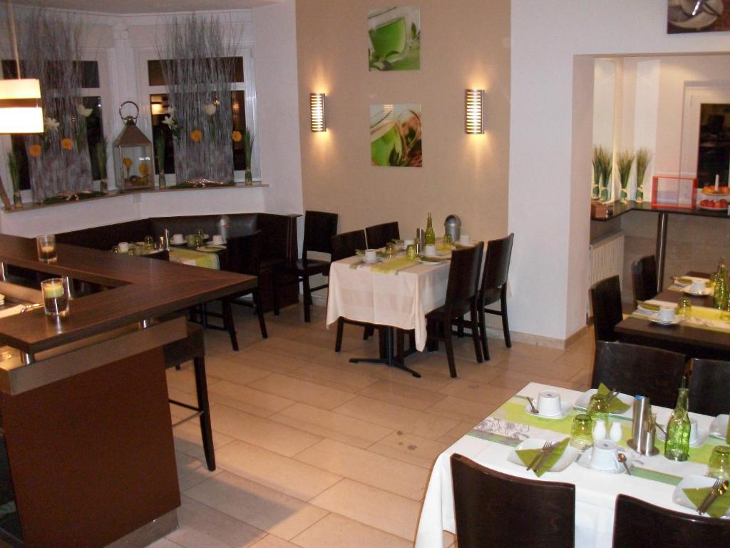 Adam Hotel Giesen Екстер'єр фото